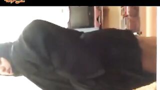 خليجية ملط تحت العباية هايجة وبتترقص