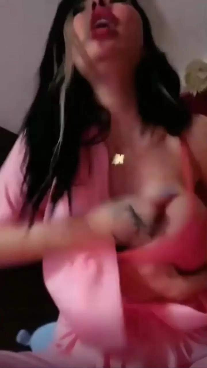 جورجينا درويش تمص وتنيك بزازها بالخيارة - سكس سوري