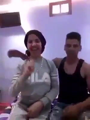 مراهق مغربى مع أخته والبيت فاضى - سكس مغربي