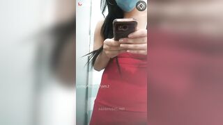 صاحب المحل حاطت كاميرا لتصوير النسوان وهي بتقلع
