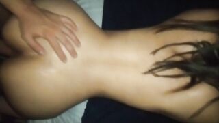 نيك لبنانية جسمها نار على السرير - سكس لبناني جديد