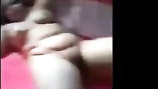 فيلم نيك مصرية مربربة من سواق التاكسي في شقة مفروشة - سكس مصري قديم
