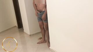 قحبة عراقية ممحونة تتناك وتمص زب اخوها