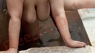 جسم نار فلاحة مصرية بتتناك في الحمام