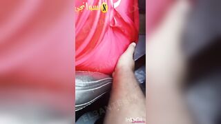 تحرش وتقفيش في طيز فرسة مصرية