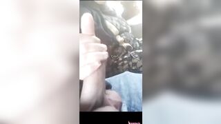 مصرية بتدعك زب مصري هايج في العربية