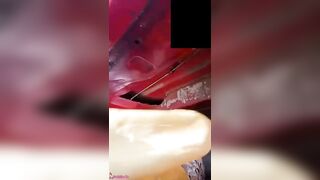 هايج متحرش بيحسس عي طيز مصرية في العربية