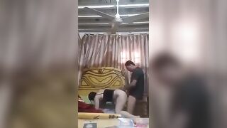 شرموطة مصرية بتخون جوزها مع عشيقها