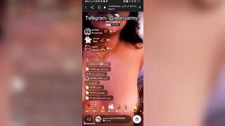 ام شامبو لايف تلعب في كسها مع المتابعين