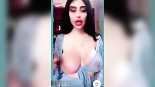 فيديو جورجينا درويش تلعب في بزازها الحليون
