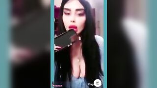 فيديو جورجينا درويش تلعب في بزازها الحليون