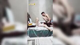 مصري زانق اخته في الاوضة وعايز ينيكها غصب