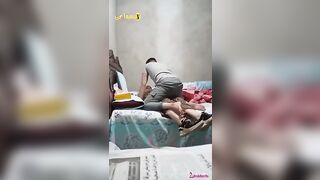 مصري زانق اخته في الاوضة وعايز ينيكها غصب