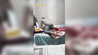 مصري زانق اخته في الاوضة وعايز ينيكها غصب