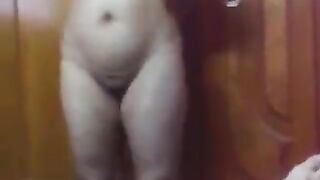 شرموطة بتخون جوزها مع عشيقها في سقة مفروشة - مصري قديم