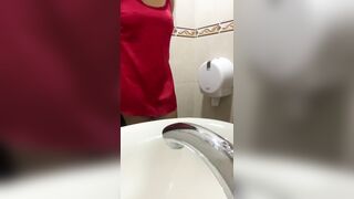 مصري زانق اخت صاحبه وفاشخها نيك خلفي على الواقف